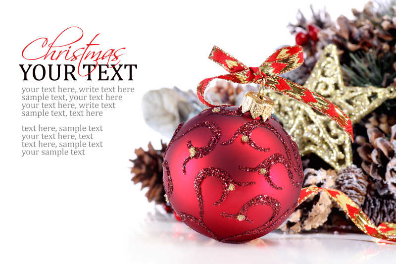 圣诞贺卡上的红球和丝带等装饰品