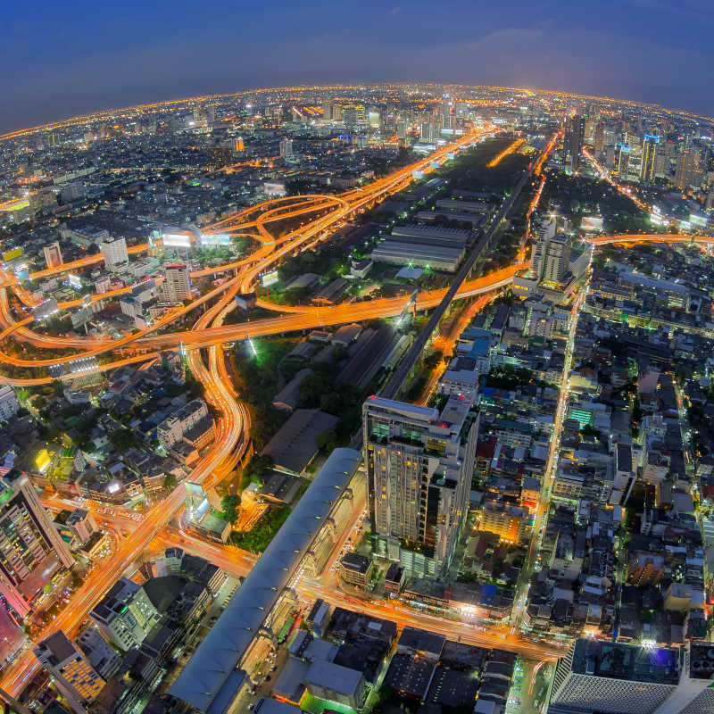 鸟瞰曼谷高速公路夜景