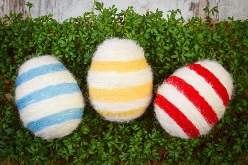 彩色羊毛复活节彩蛋