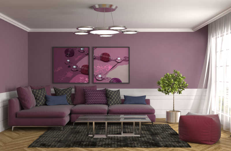 客厅紫色墙壁上的紫色装饰画和室内的紫色沙发和绿植