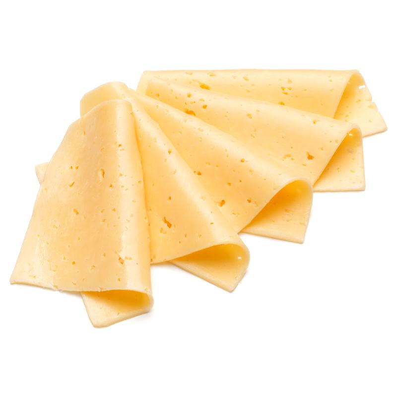 白色背景切碎的奶酪切片
