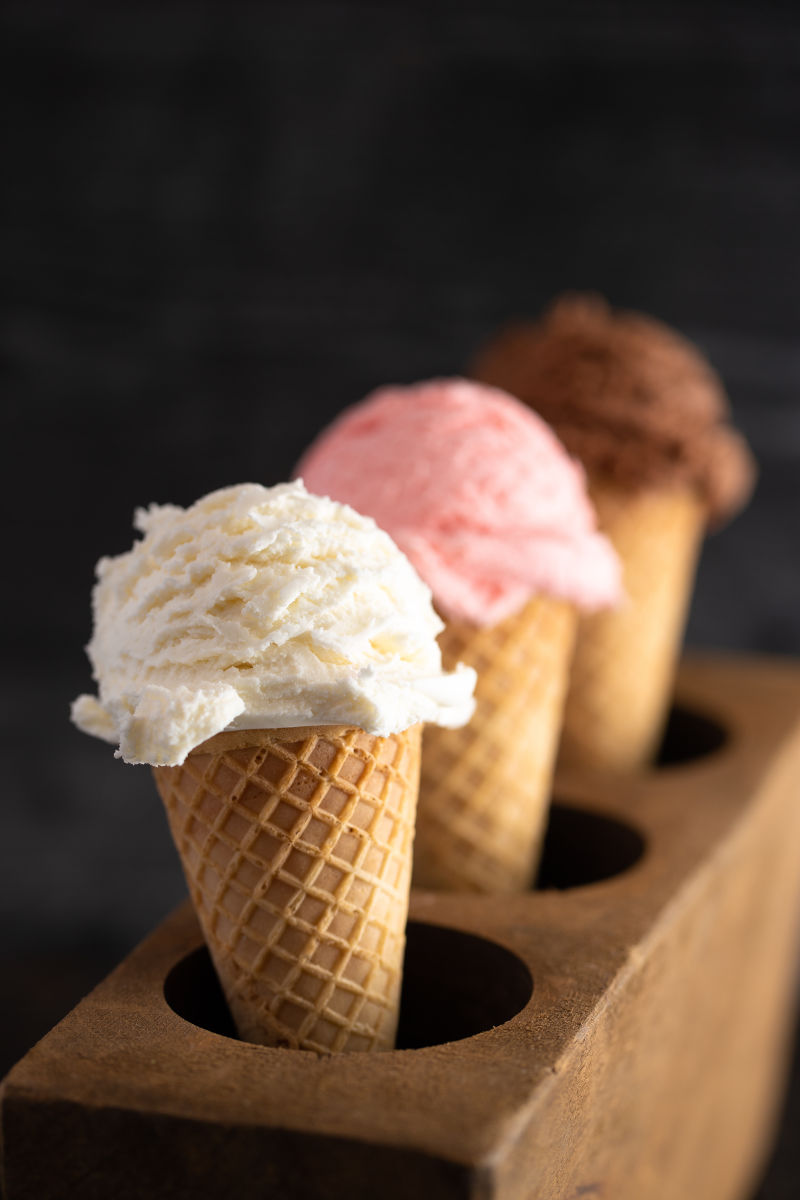 一系列三种经典口味的木糖冰淇淋