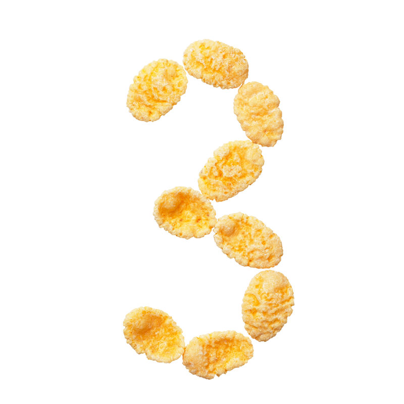 黄色玉米片3号孤立在白色背景上