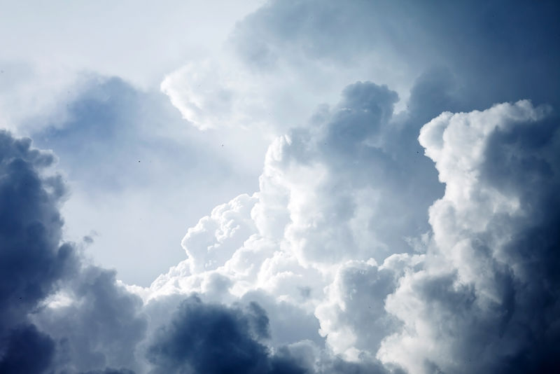 暴风雨般的天空