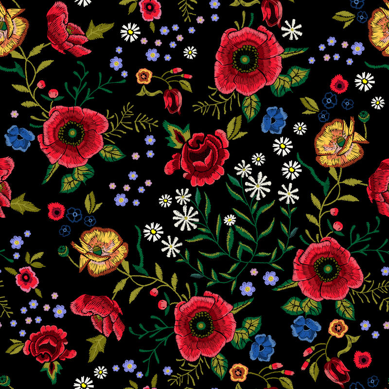 刺绣传统无缝图案红色罂粟花和玫瑰色