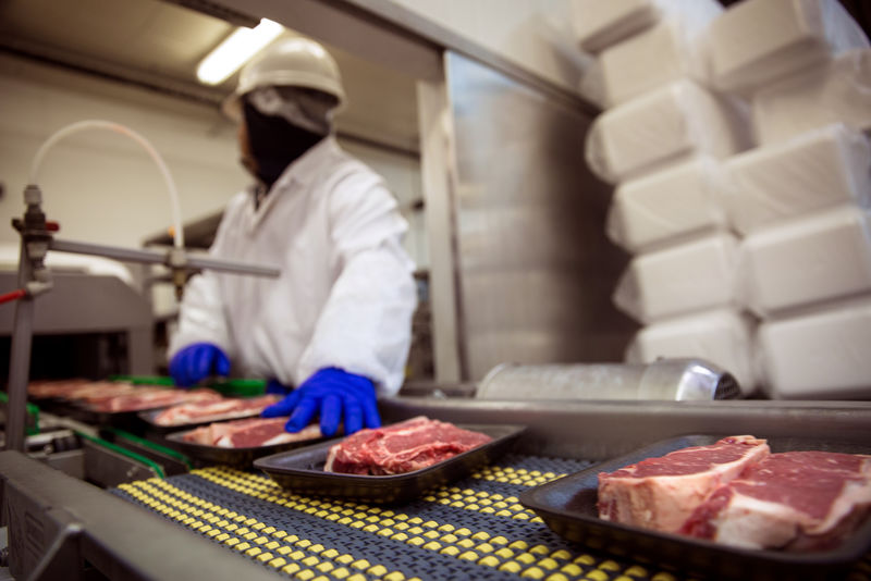 肉类食品操作安全手套和带面罩的防护服
