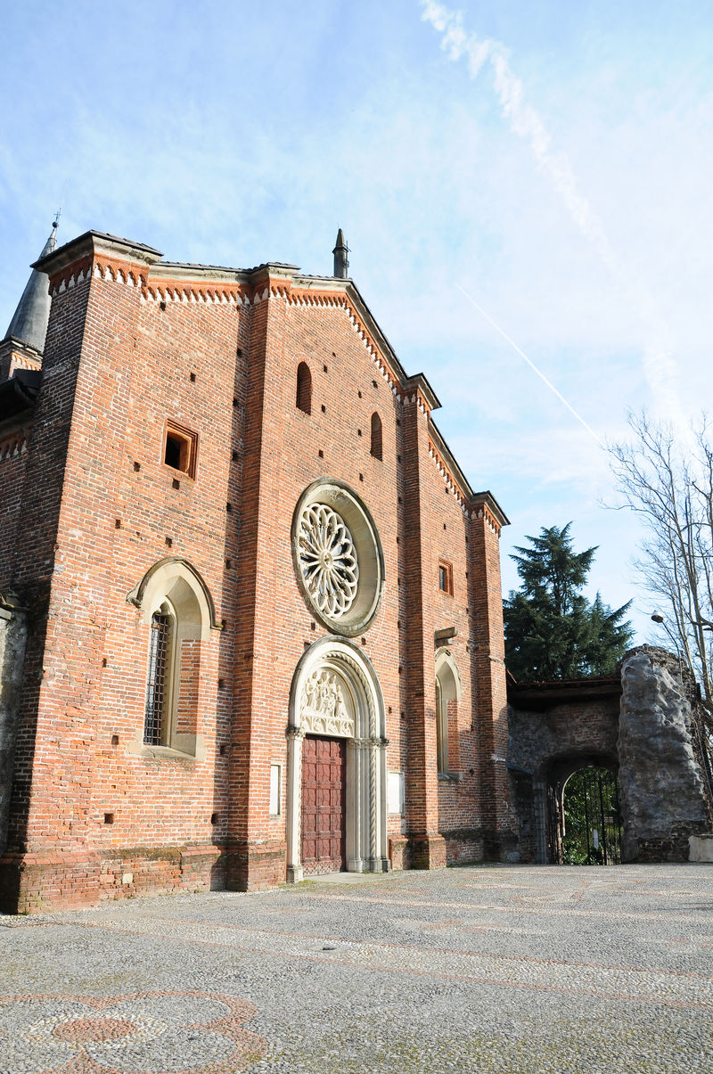 Castiglione Olona中世纪学院（教堂）正面瓦雷