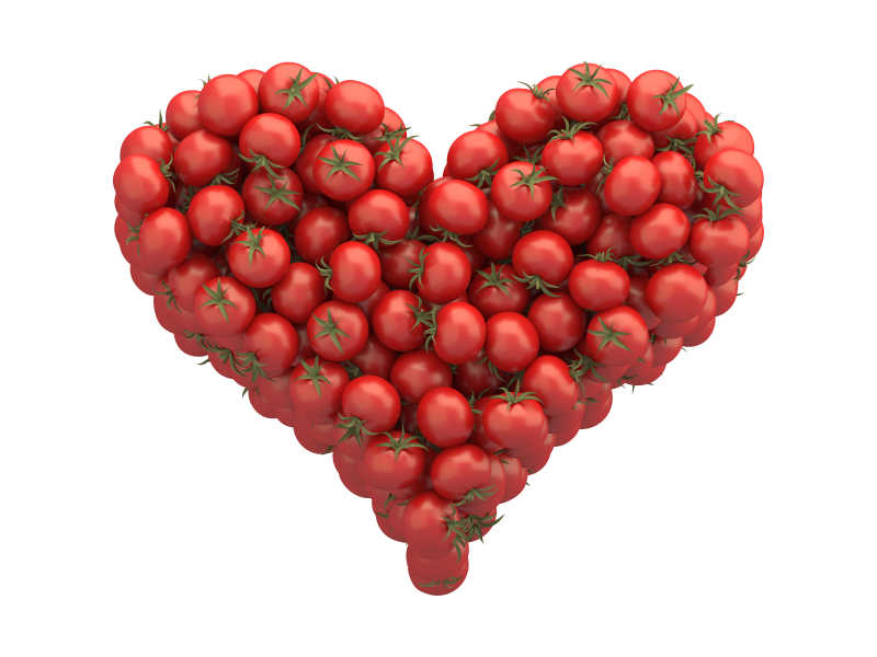 白色背景上西红柿组成的爱心