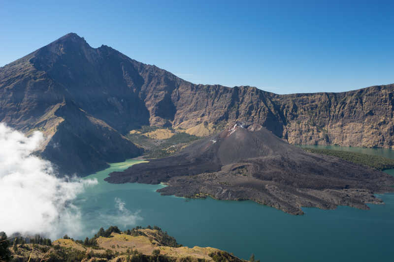 林加尼火山