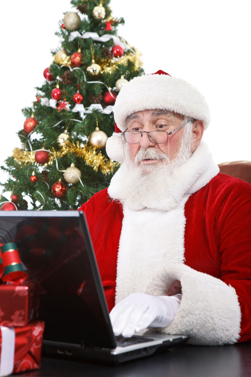 圣诞老人与笔记本电脑